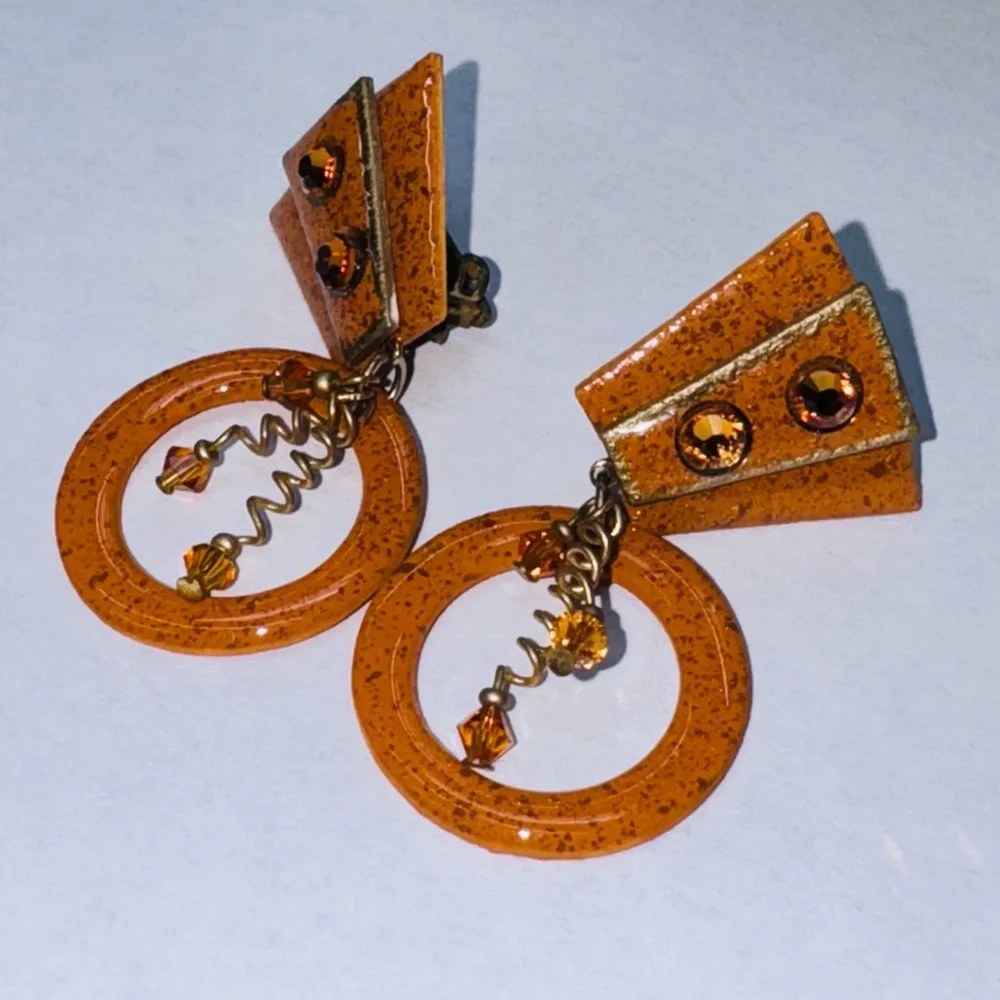 MAM VINTAGE RETRO 80’s CLIP ON EARRINGS ORANGE COLOR